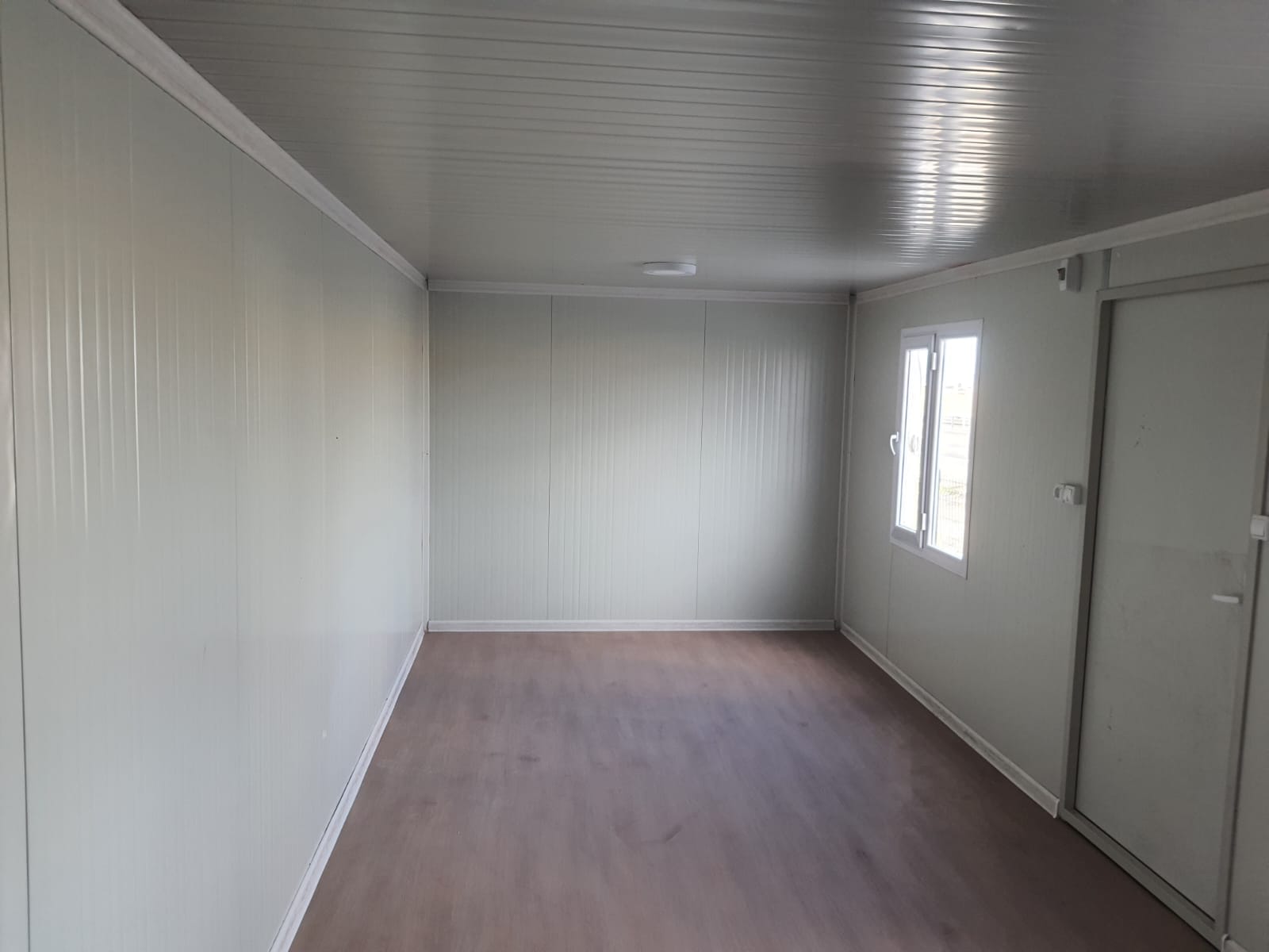 container interieur3